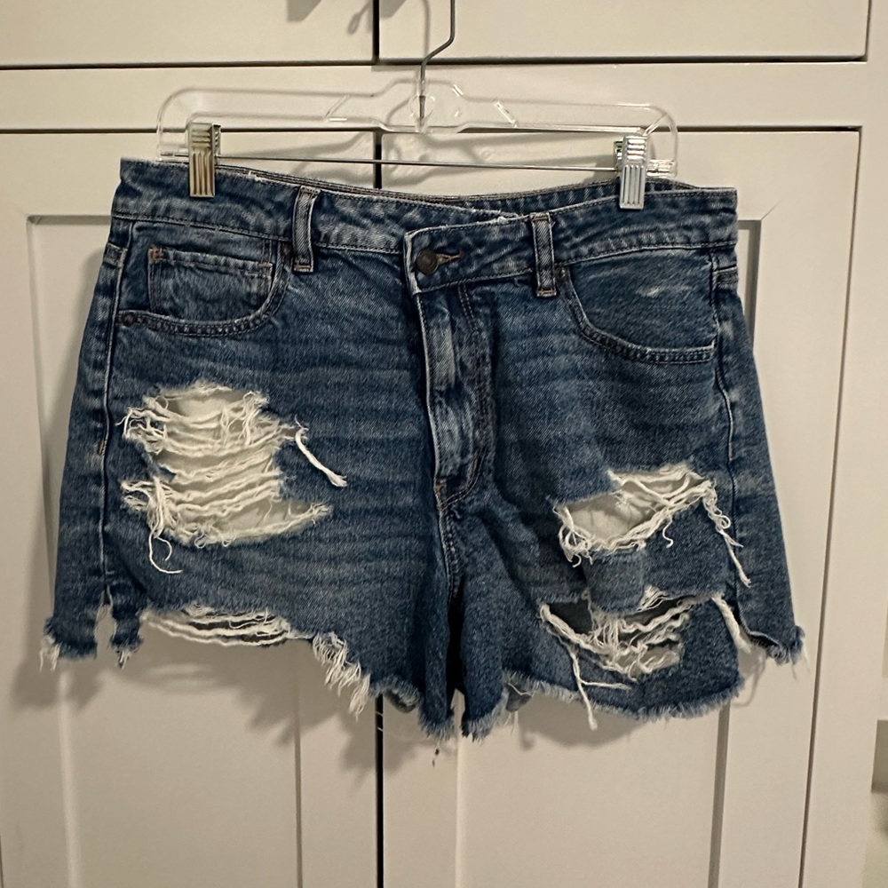 american eagle shorts